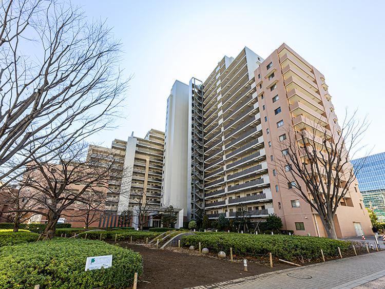 3LDK apartment in Koto Ward, Tokyo - Photo 1