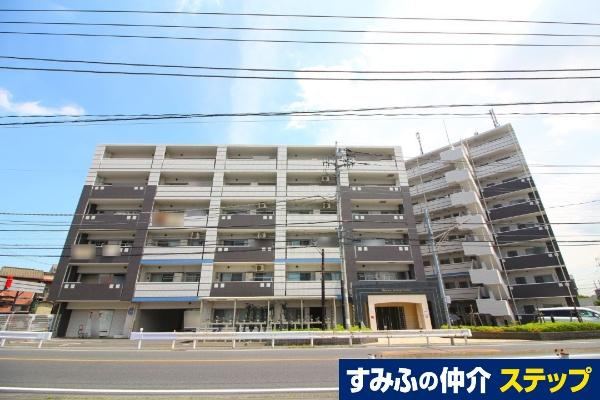 2LDK apartment in Koshigaya, Saitama - Photo 1