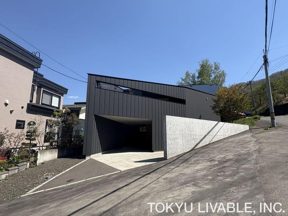 3LDK+S house in Chuo Ward, Sapporo, Hokkaido - Photo 1