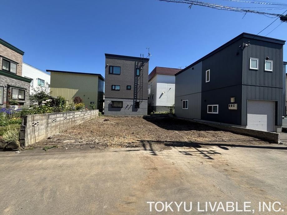 145 m² land in Nishi Ward, Sapporo, Hokkaido - Photo 1