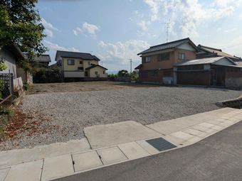 plot of land in Ibi District