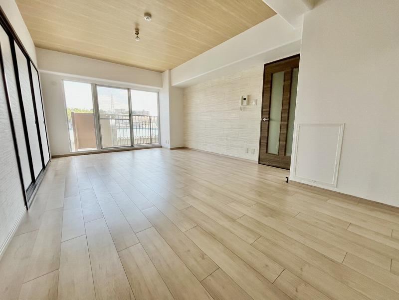 5LDK apartment in Ibaraki, Osaka - Photo 1