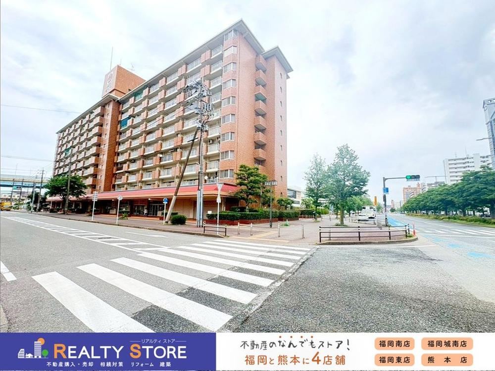 3LDK apartment in Hakata Ward, Fukuoka - Photo 1