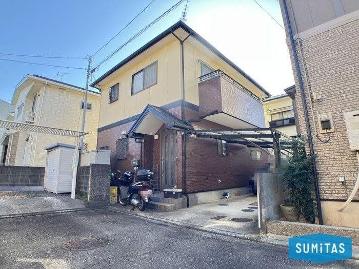 4LDK house in Matsuyama, Ehime - Photo 1
