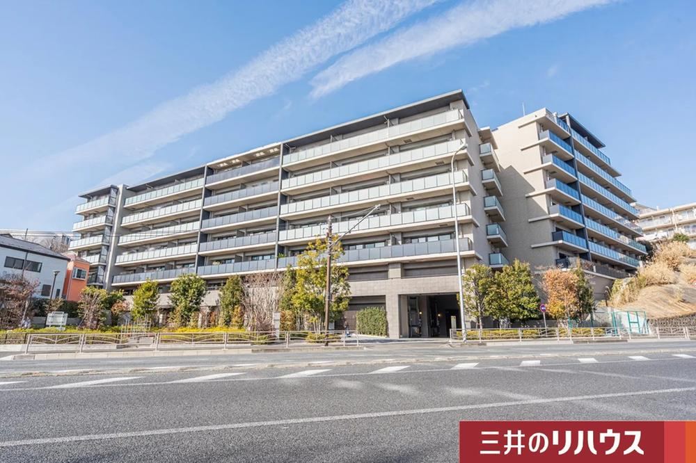 3LDK apartment in Tsurumi Ward, Yokohama, Kanagawa - Photo 1