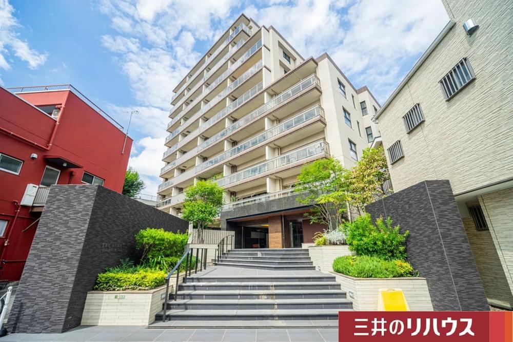 3LDK apartment in Setagaya Ward, Tokyo - Photo 1