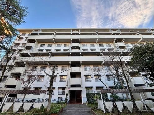 3LDK apartment in Nishitokyo, Tokyo - Photo 1