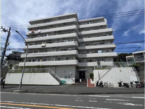 2DK apartment in Totsuka Ward, Yokohama, Kanagawa - Photo 1