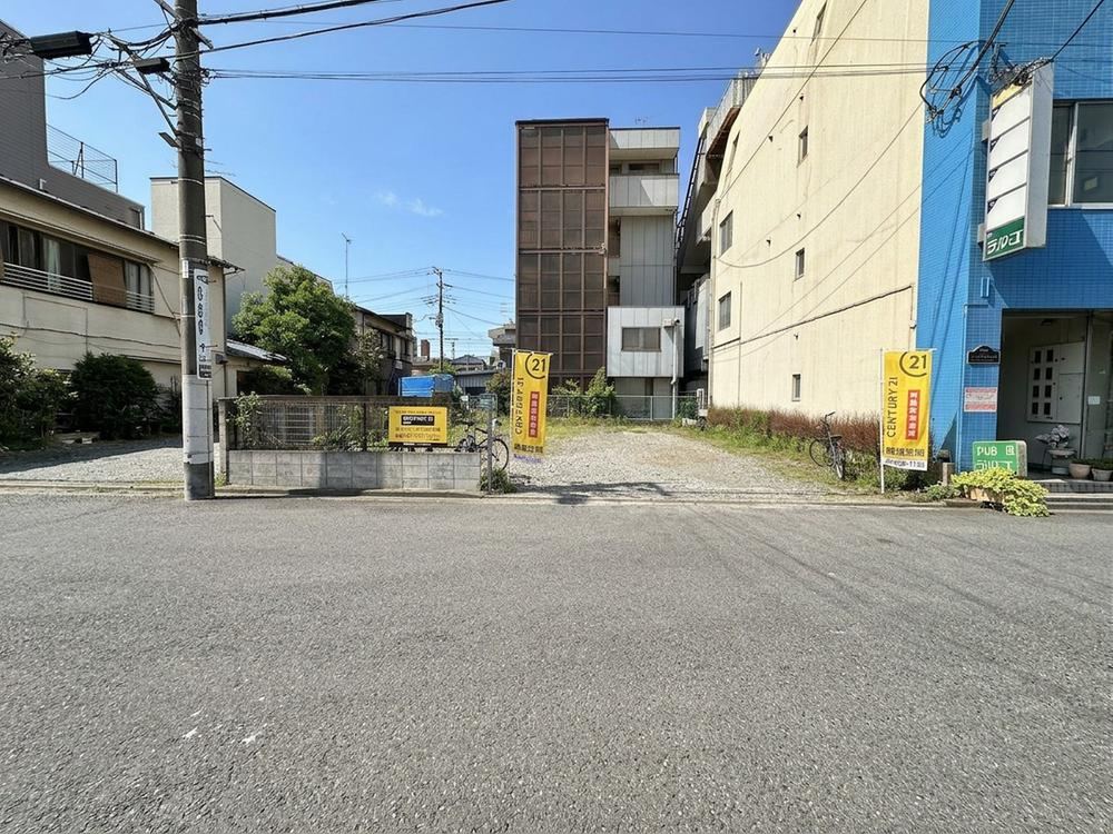 71 m² land in Kunitachi, Tokyo - Photo 1