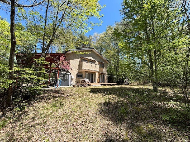 4LDK house in Karuizawa, Kitasaku District, Nagano - Photo 1