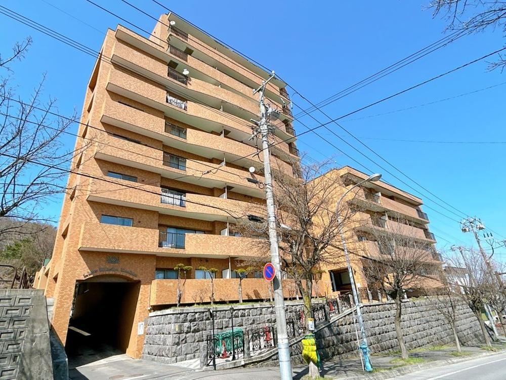 3LDK apartment in Otaru, Hokkaido - Photo 1