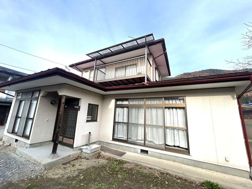 3LDK house in Suzaka, Nagano - Photo 1