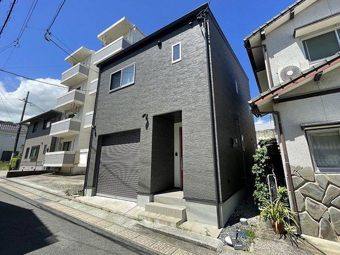 2LDK house in Yahatahigashi Ward, Kitakyushu, Fukuoka - Photo 1