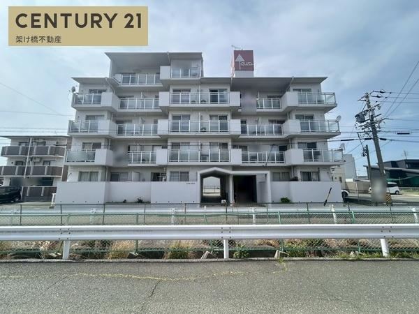 2DK apartment in Toyohashi, Aichi - Photo 1