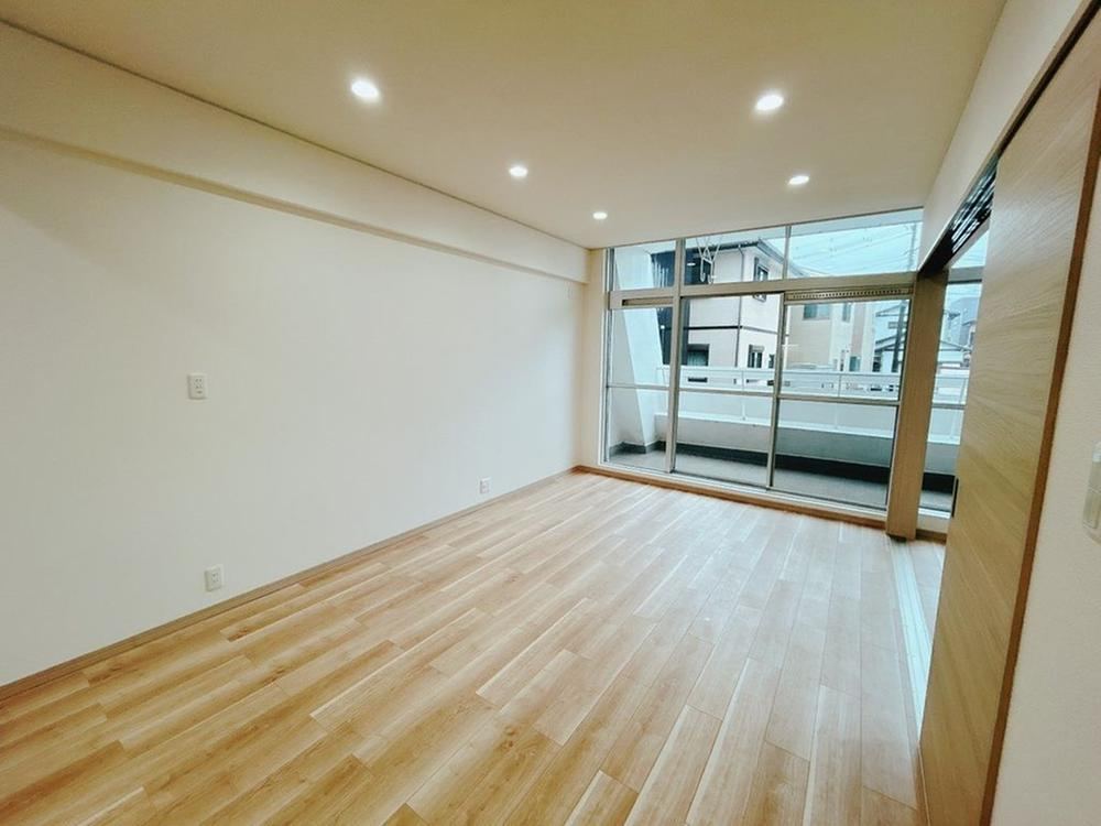 2LDK+S apartment in Shimizu Ward, Shizuoka - Photo 1