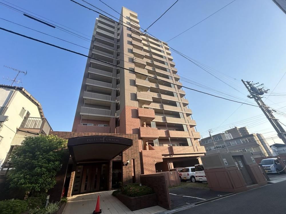 3LDK apartment in Saijo, Ehime - Photo 1