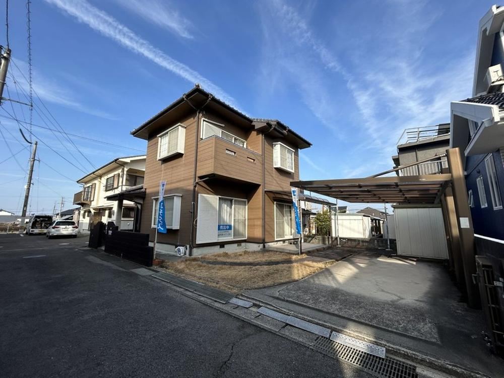 4LDK house in Niihama, Ehime - Photo 1
