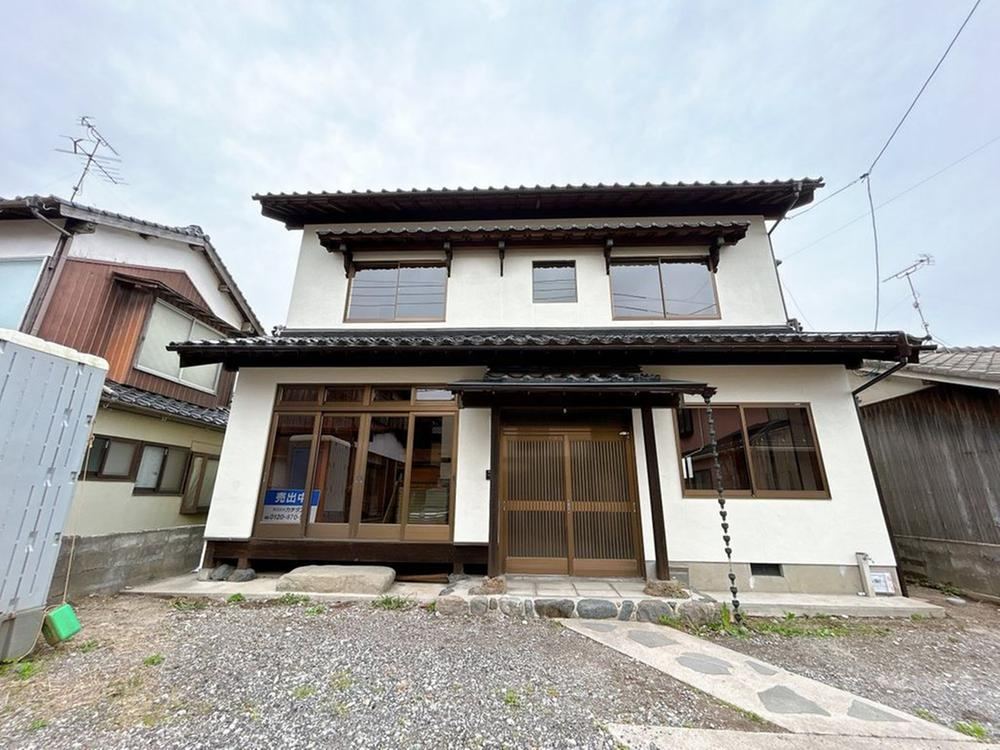 6LDK house in Yonago, Tottori - Photo 1