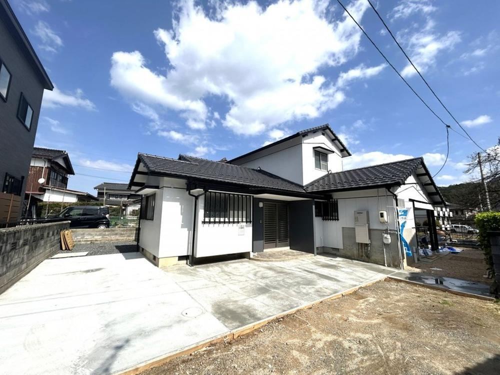 4LDK house in Yamaguchi, Yamaguchi - Photo 1