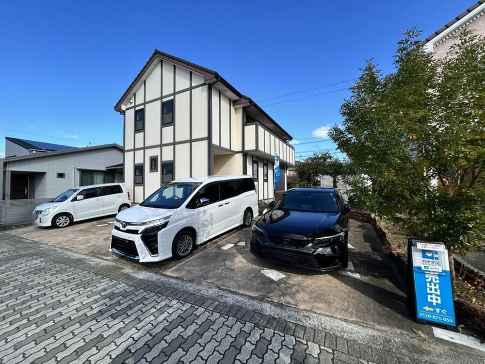 4LDK house in Niihama, Ehime - Photo 1