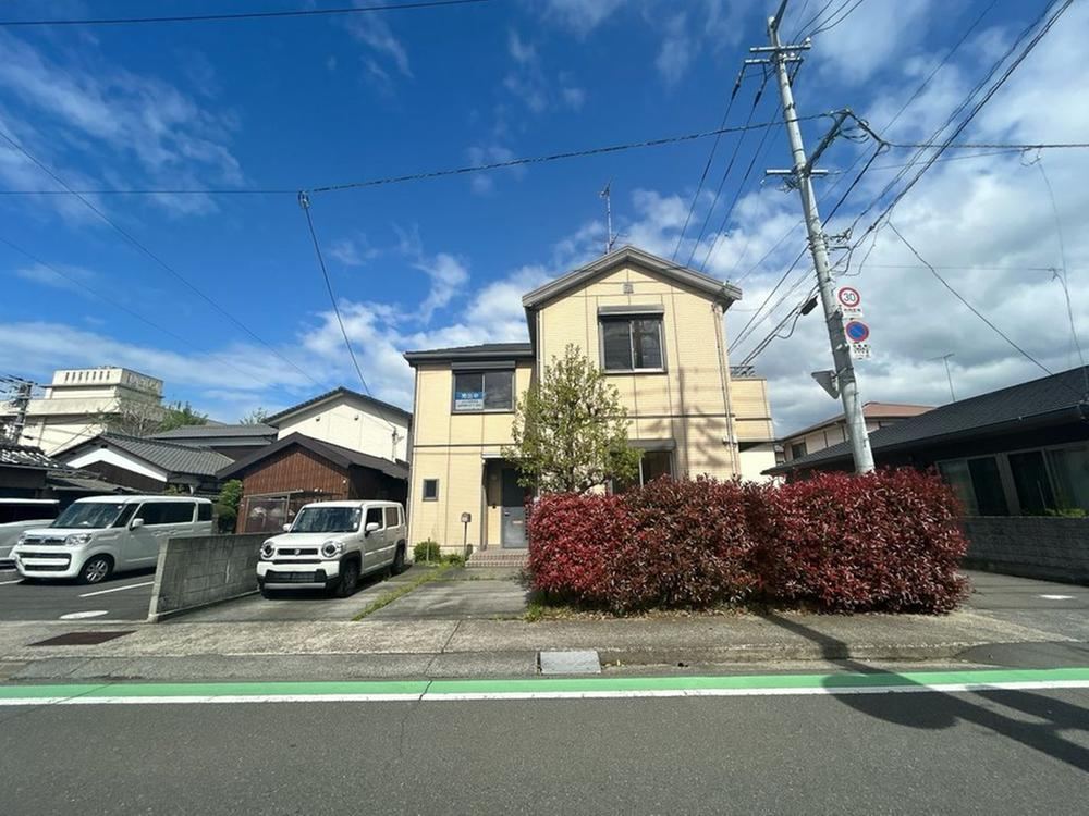 3LDK house in Niihama, Ehime - Photo 1