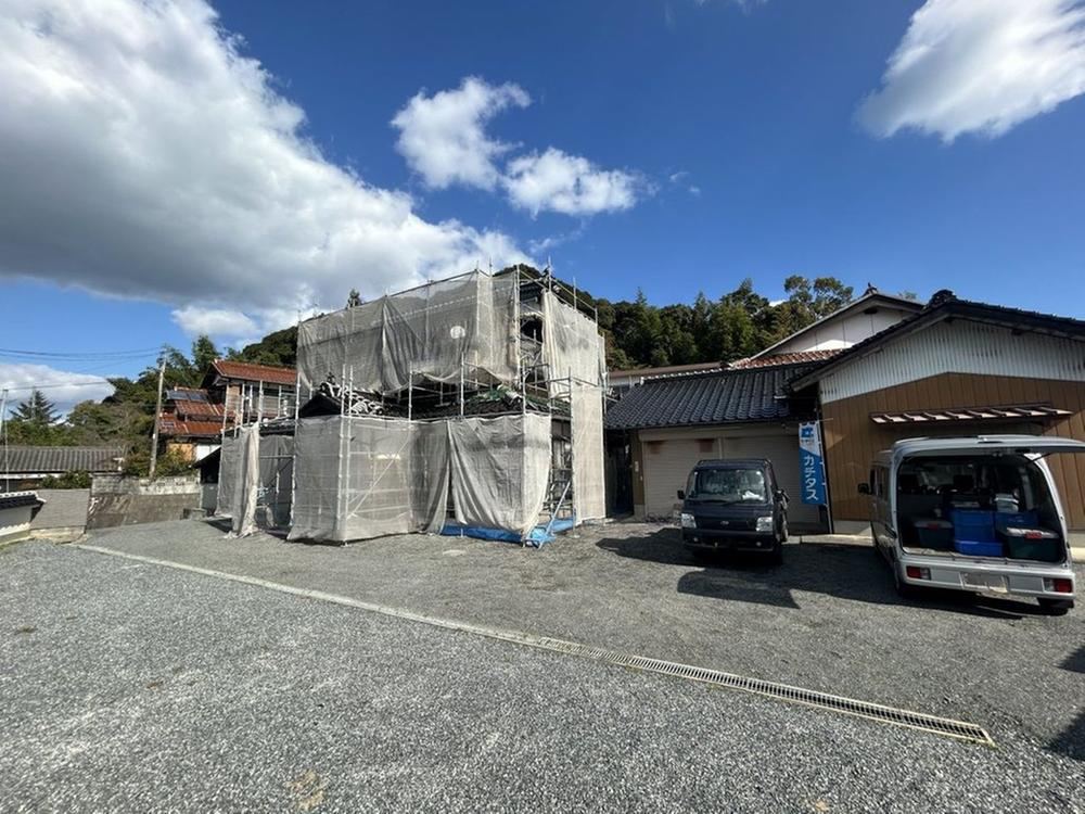 4LDK house in Ube, Yamaguchi - Photo 1