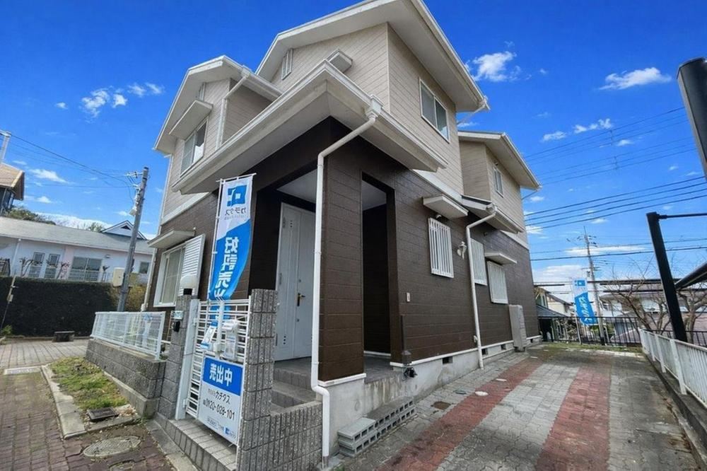 5LDK house in Kita Ward, Kobe, Hyogo - Photo 1