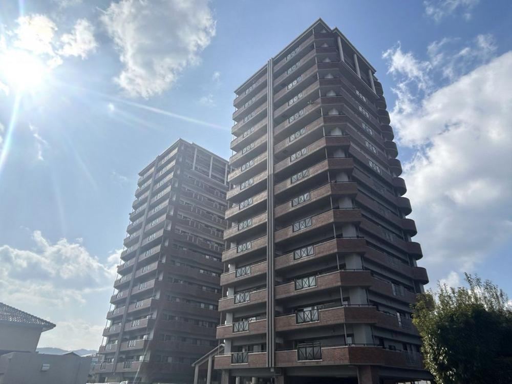 3LDK apartment in Yamaguchi, Yamaguchi - Photo 1