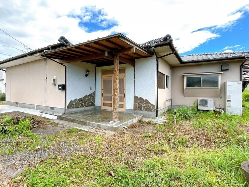 4LDK house in Uki, Kumamoto - Photo 1