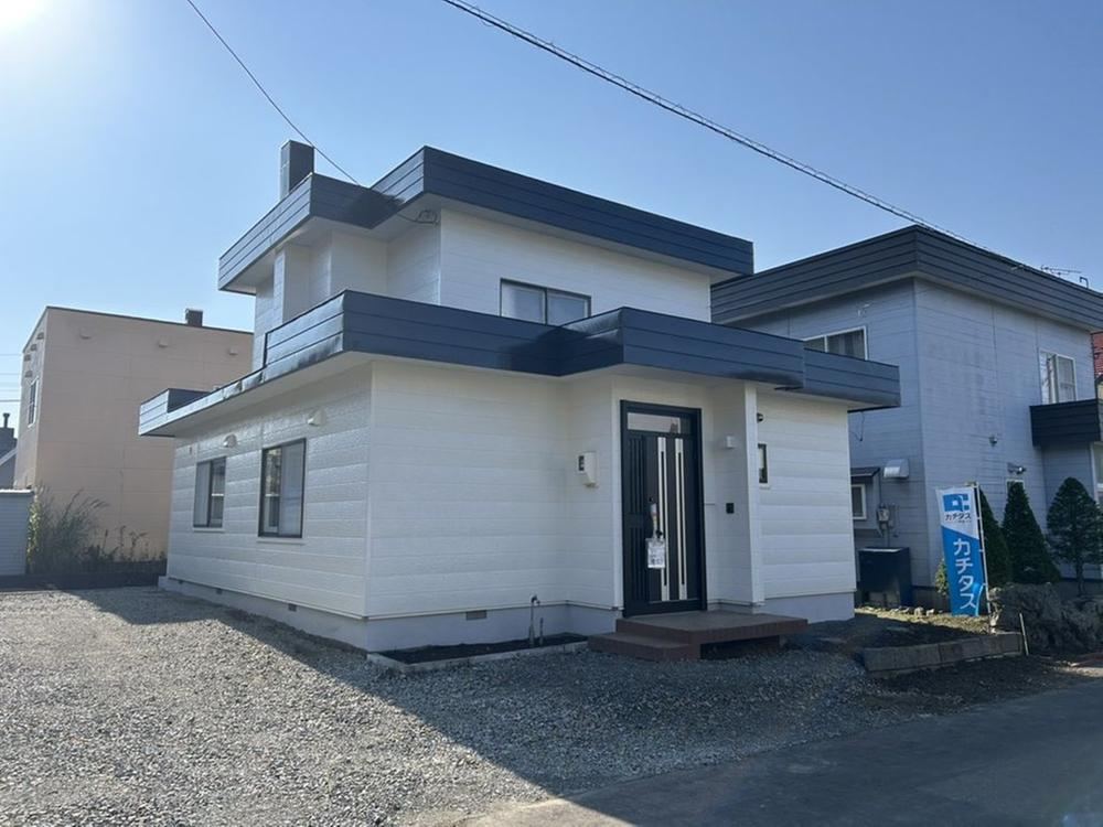3LDK house in Ebetsu, Hokkaido - Photo 1