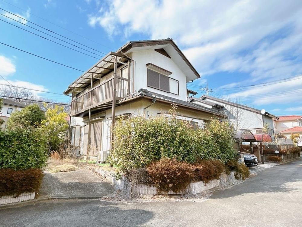 5LDK+S house in Higashimatsuyama, Saitama - Photo 1