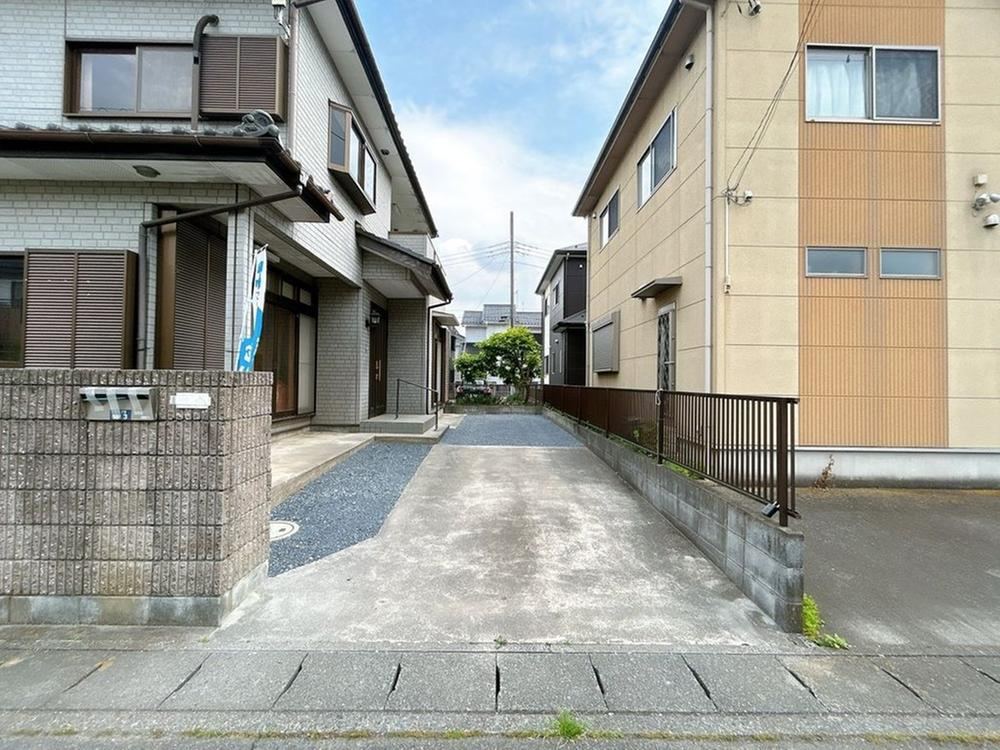 4LDK house in Honjo, Saitama - Photo 1