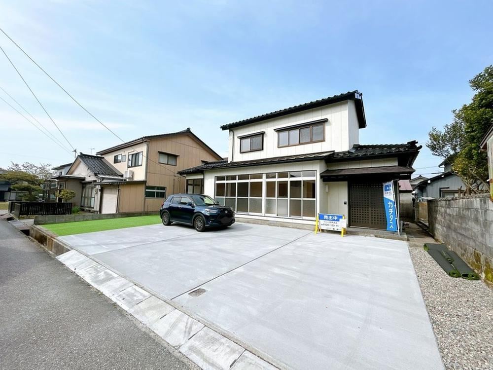 5LDK house in Uozu, Toyama - Photo 1