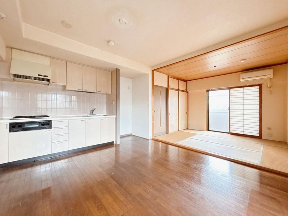2LDK apartment in Nakagawa Ward, Nagoya, Aichi - Photo 1