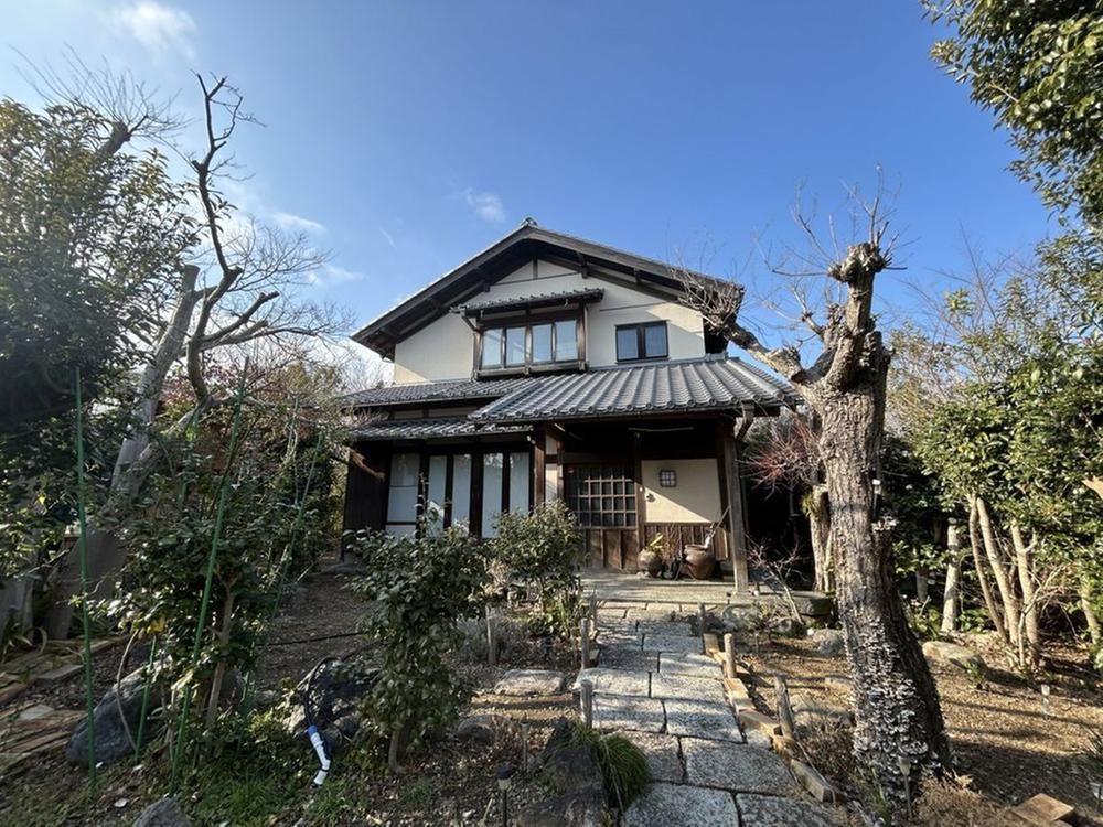 4LDK+S house in Shimizu Ward, Shizuoka - Photo 1