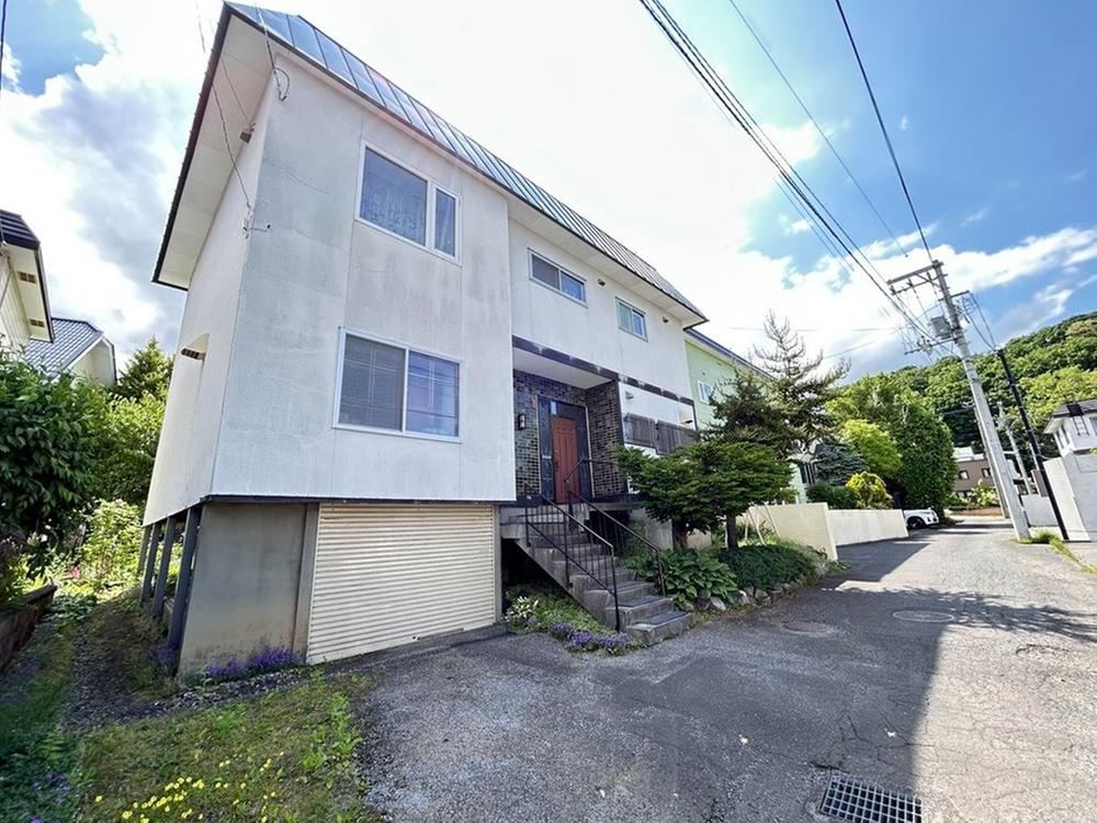 6LDK+S house in Chuo Ward, Sapporo, Hokkaido - Photo 1
