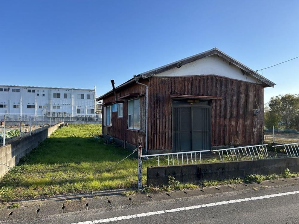 3DK house in Makinohara, Shizuoka - Photo 1