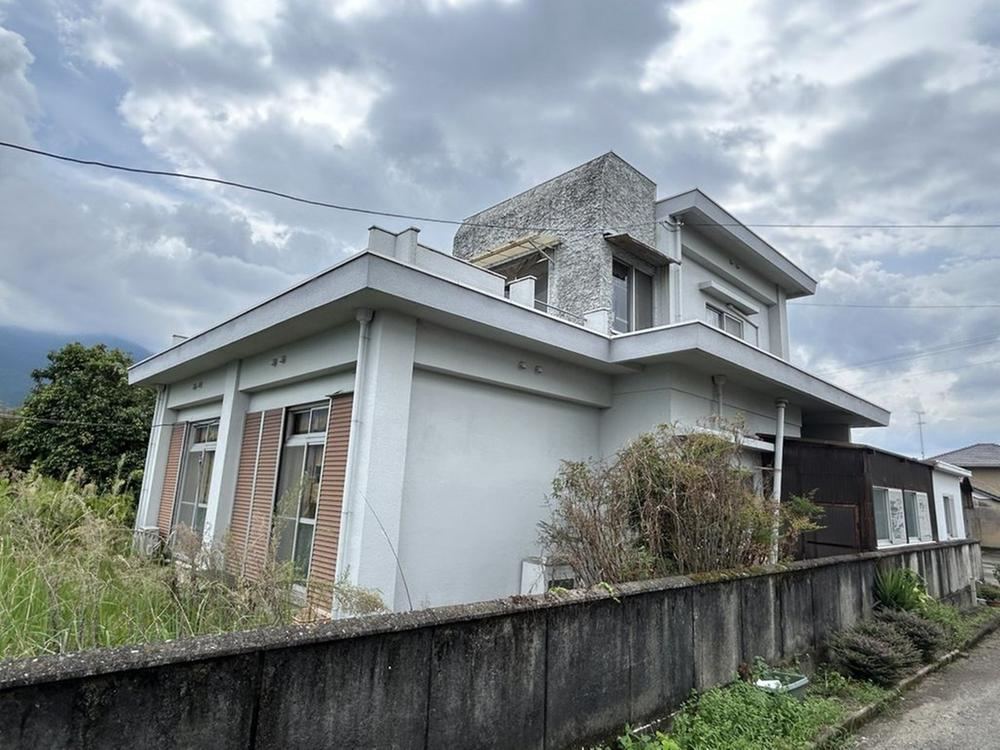 6DK house in Shikokuchuo, Ehime - Photo 1