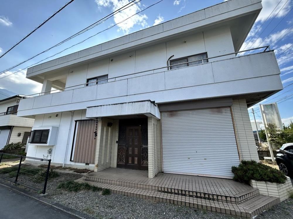 6DK house in Shikokuchuo, Ehime - Photo 1