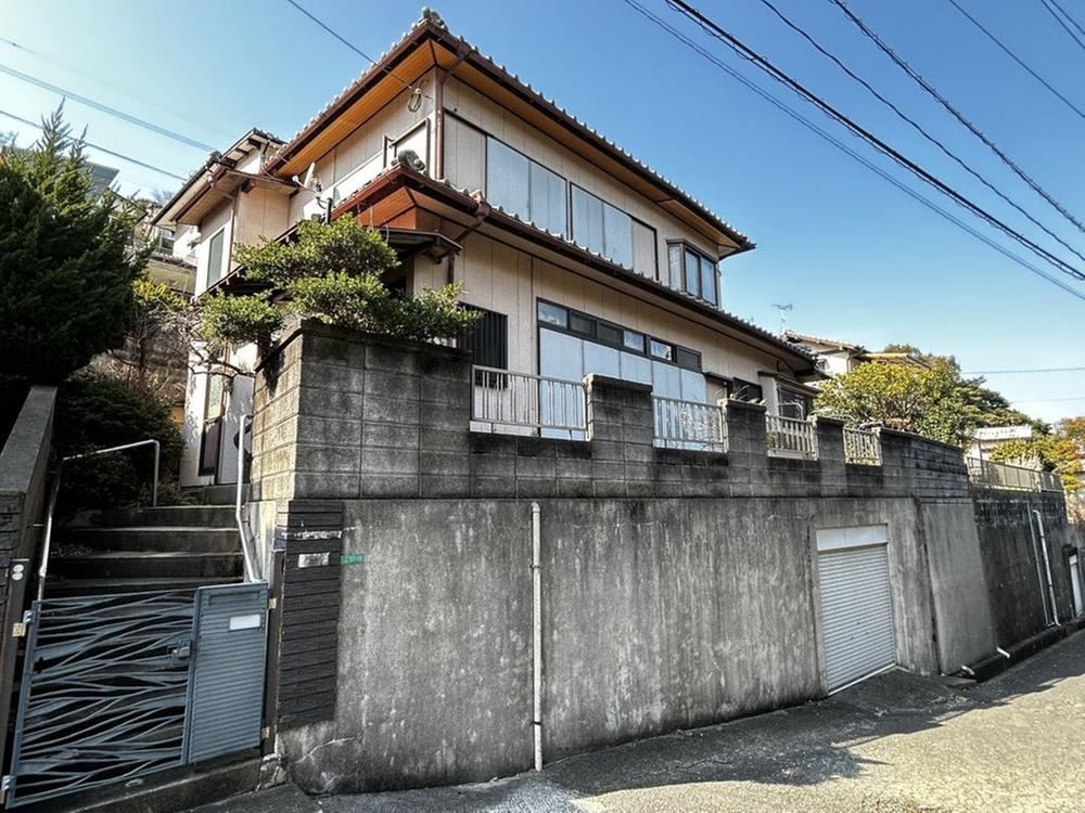 6LDK house in Moji Ward, Kitakyushu, Fukuoka - Photo 1