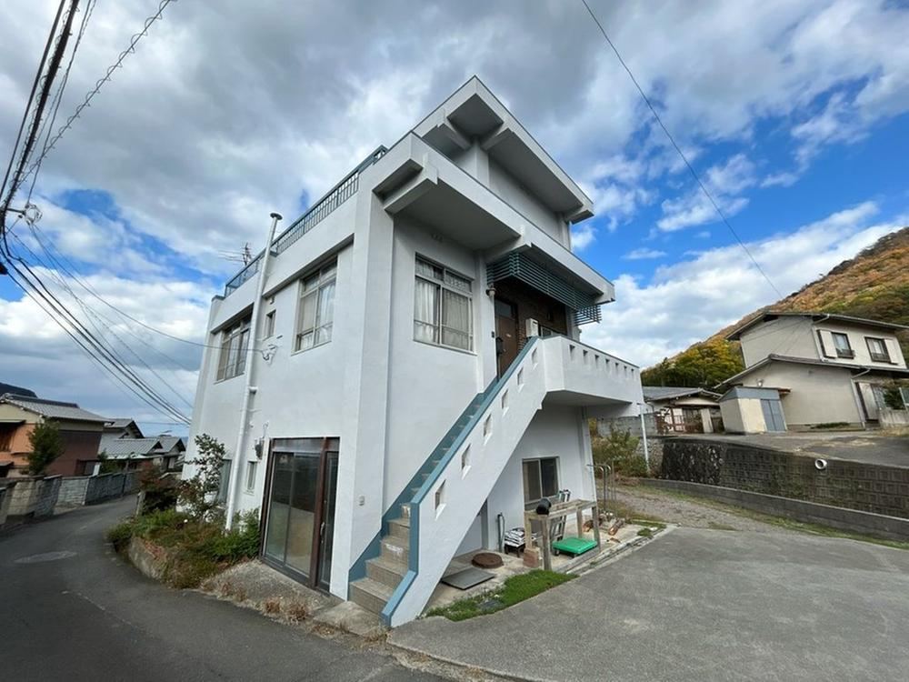 6DK+S house in Takamatsu, Kagawa - Photo 1