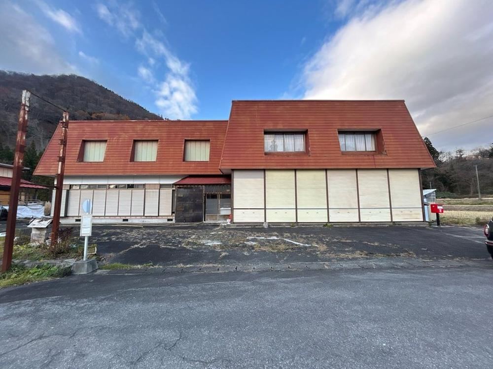 6LDK house in Osaki, Miyagi - Photo 1