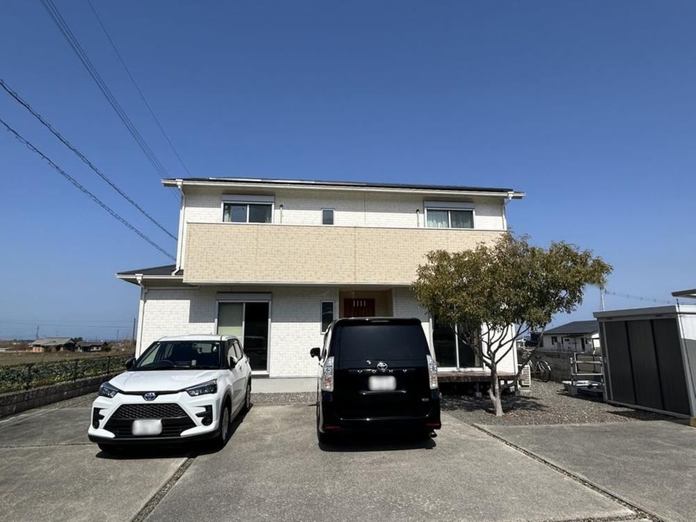 4LDK house in Shikokuchuo, Ehime - Photo 1
