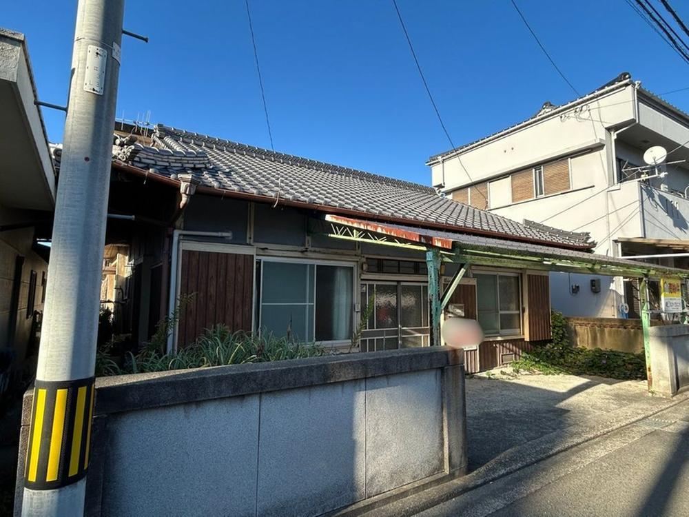 5DK house in Shikokuchuo, Ehime - Photo 1