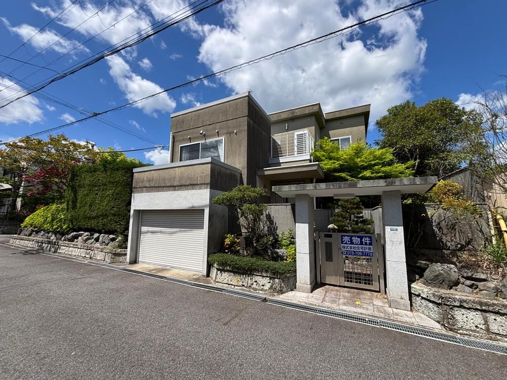 2LDK house in Otsu, Shiga - Photo 1