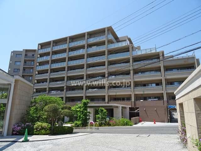 2LDK apartment in Suita, Osaka - Photo 1