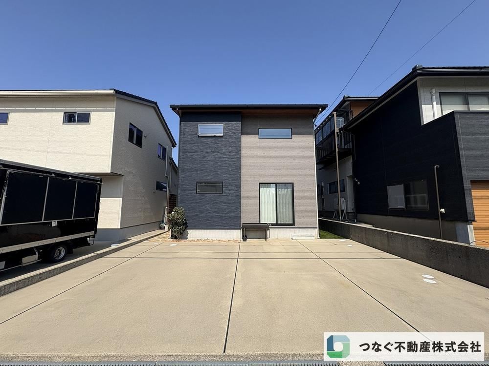 4LDK house in Kanazawa, Ishikawa - Photo 1
