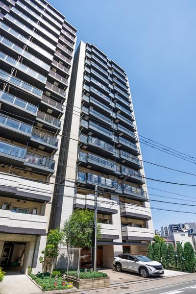 2LDK apartment in Kita Ward, Tokyo - Photo 1