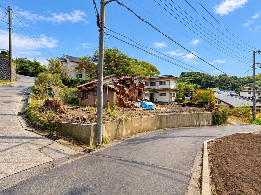 907 m² land in Miura, Kanagawa - Photo 1