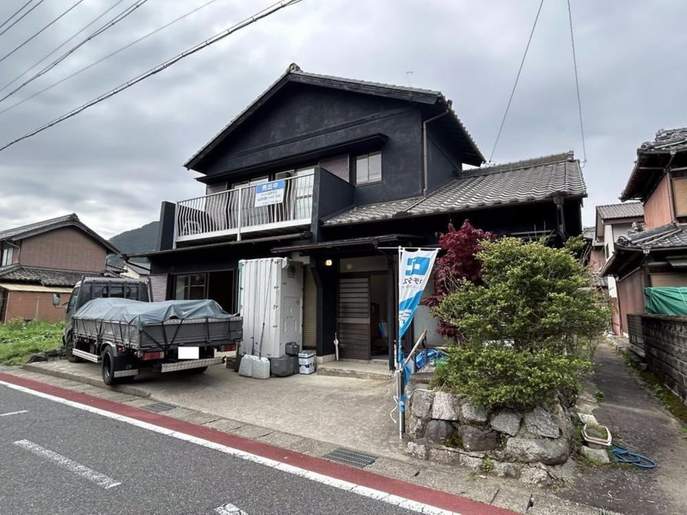 4LDK house in Kameyama, Mie - Photo 1